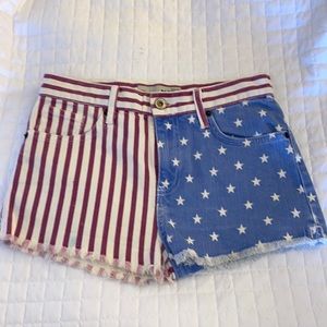 - TOPSHOP MOTO Women’s Shorts Size 4-NWOTS